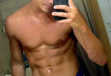 Je ch des rebeu pour me baiser Bareback (5683 visits) Je ch des beur pour s’occuper de mes trous (Bareback), Je cherche 2 arabes pour me faire le cul de... Je ch des rebeu pour me baiser Bareback