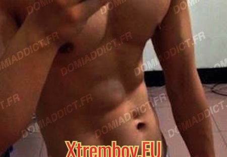 Beau rebeu discret pour relaxation et massage