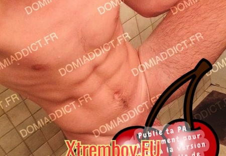 mec barbu du 94 t'invite dans sa douche (449 visits) Si cela te dit de prendre une douche avec un méga bogoss barbu. Offre toi ce kif en venant chez moi... mec barbu du 94 t'invite dans sa douche