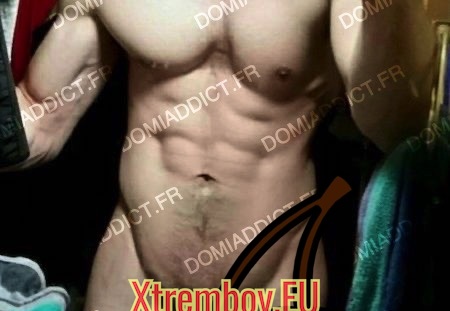 Couilles de PD - plaisir d'esclave