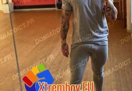 cherche soumis sportif réel - Look for fit sub