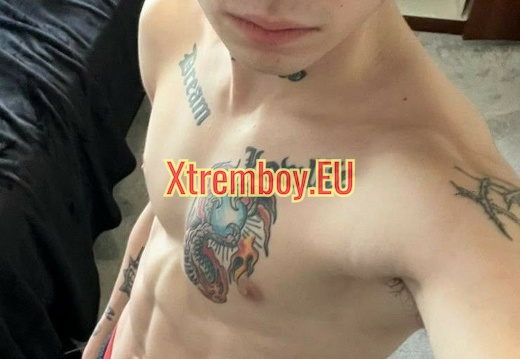 Salope à jus pour Arabes  Histoire gay publiée le 23/06/2024 