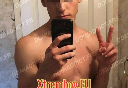 Maître cherche soumis