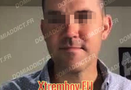 Pour larbin domestique et sexuel (503 visits) Mec viril et vicelard cherche esclave domestique et sexuel, dispo pour ménage à poil, humiliation,... Pour larbin domestique et sexuel