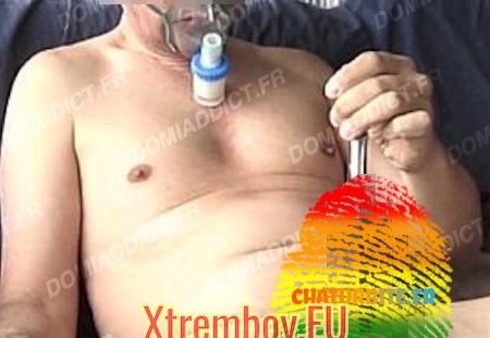 Cherche jeune garçon coquin