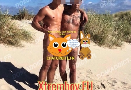 Fellation nature par 2 beaux étudiants