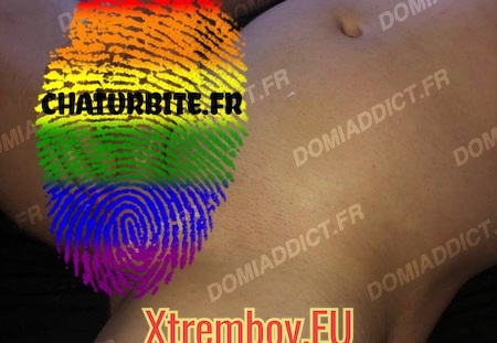 JH 22. Novice, aimerait essayé de se faire dominer