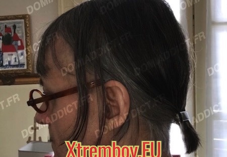 ERIKA gay slave reçoit maître pour bondage mise au pilori