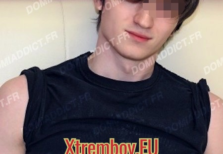 Homme de 24 ans recherche un maitre