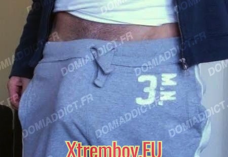 Marseille: féminisation, travestissement, 1ère expérience, mise en abattage en tournante