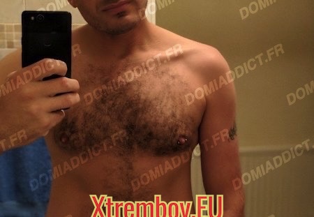 Homme de ménage et money-slave à votre disposition sur Amiens