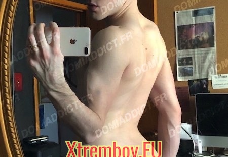 Jeune homme passif cherche daddy