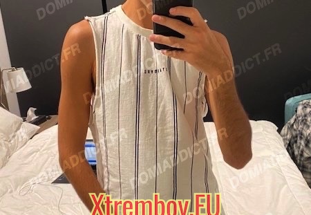 Jeune gay, qui a envie de faire nouvelles rencontres et de nouvelles expériences