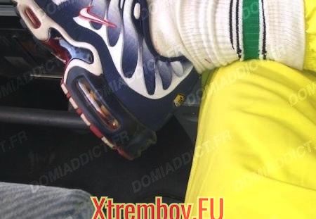 un mec de Pantin qui kif les baskets