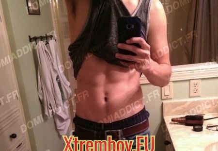 JH soumis cherche son maitre pour le vénérer