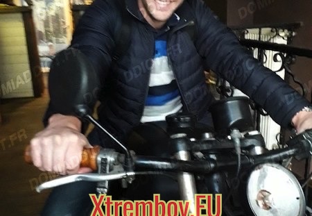 Mate leather and motorbike / Pote cuir et moto'