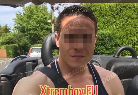 Bonjour tu m'appellera Monsieur juste Monsieur (76 visits) Je suis un dominateur pas un dominant. Un dominant va prendre plaisir dans le jeux, à prendre les c... Bonjour tu m'appellera Monsieur juste Monsieur