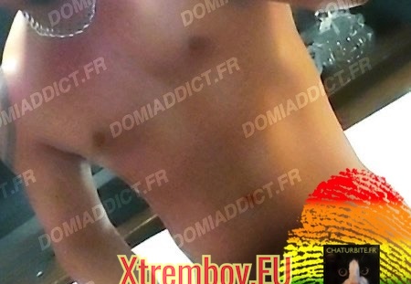 Actif d'Évreux... Tendance domi lubrique (32 visits) Domi mili aime les soumis très obéissants et plus jeunes que lui... Mili ou skin ont ma préféren... Actif d'Évreux... Tendance domi lubrique