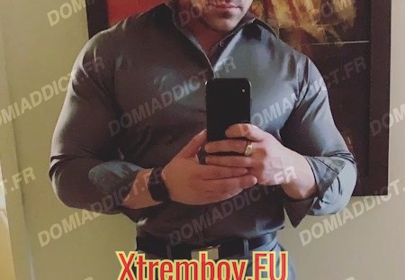 Bourges - milit ch jne larve (23 visits) Militaire poilu tbm ch jne larve 35a max. J'aime : Latino, Tattoo, Macho, Amateur, Musclés et sport... Bourges - milit ch jne larve