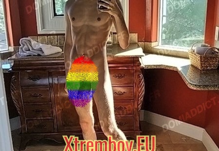 JH de 26ans de Meaux offre son corps