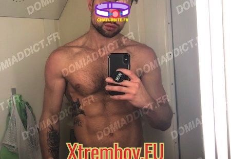 Hello à Lyon (94 visits) Je suis un mec bi de 35 ans, 178m pour 80kg, pratique musculation, barbe et cv court, yeux bleus. Je... Hello à Lyon
