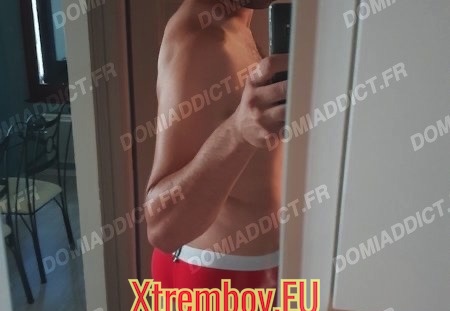 JE RECOIS POUR PLAN A PLUSIEURS, PIPES A LA CHAINE, BUKKAKE