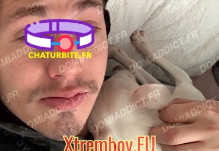 Vous en mode pacha je suce votre bébête qui pendouille